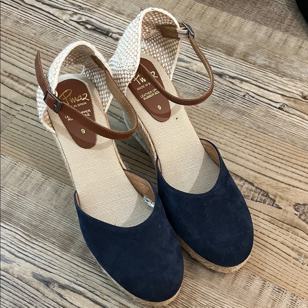 NWOT Navy and Tan Espadrille Sandals